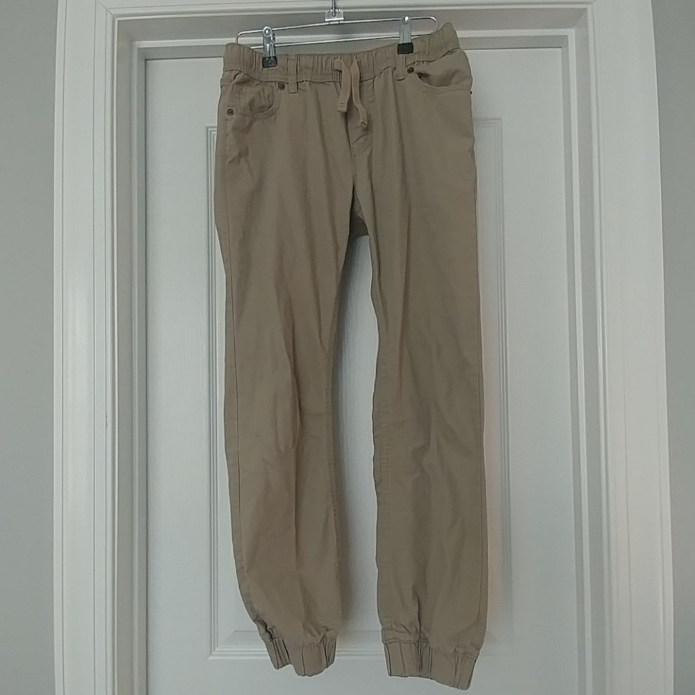 Boy's Levi's jogger pants
